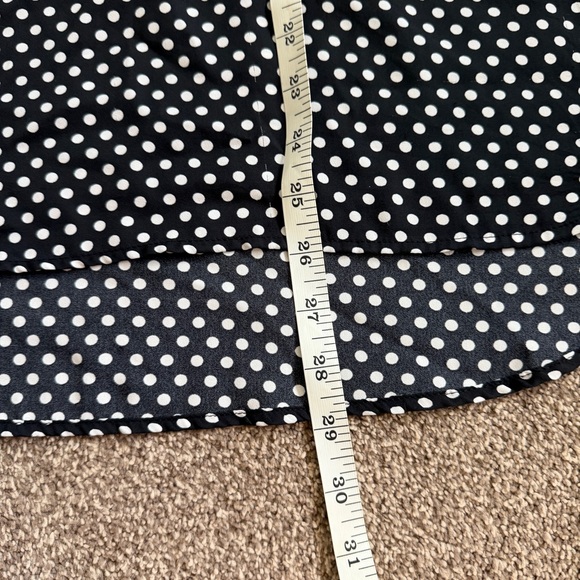 Black and White Polka Dot V-Neck Sleeveless  Top Women’s Medium - Picture 5 of 6